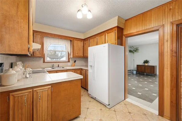 $450,000 | 20 Cleveland Street, West Warwick, RI 02893