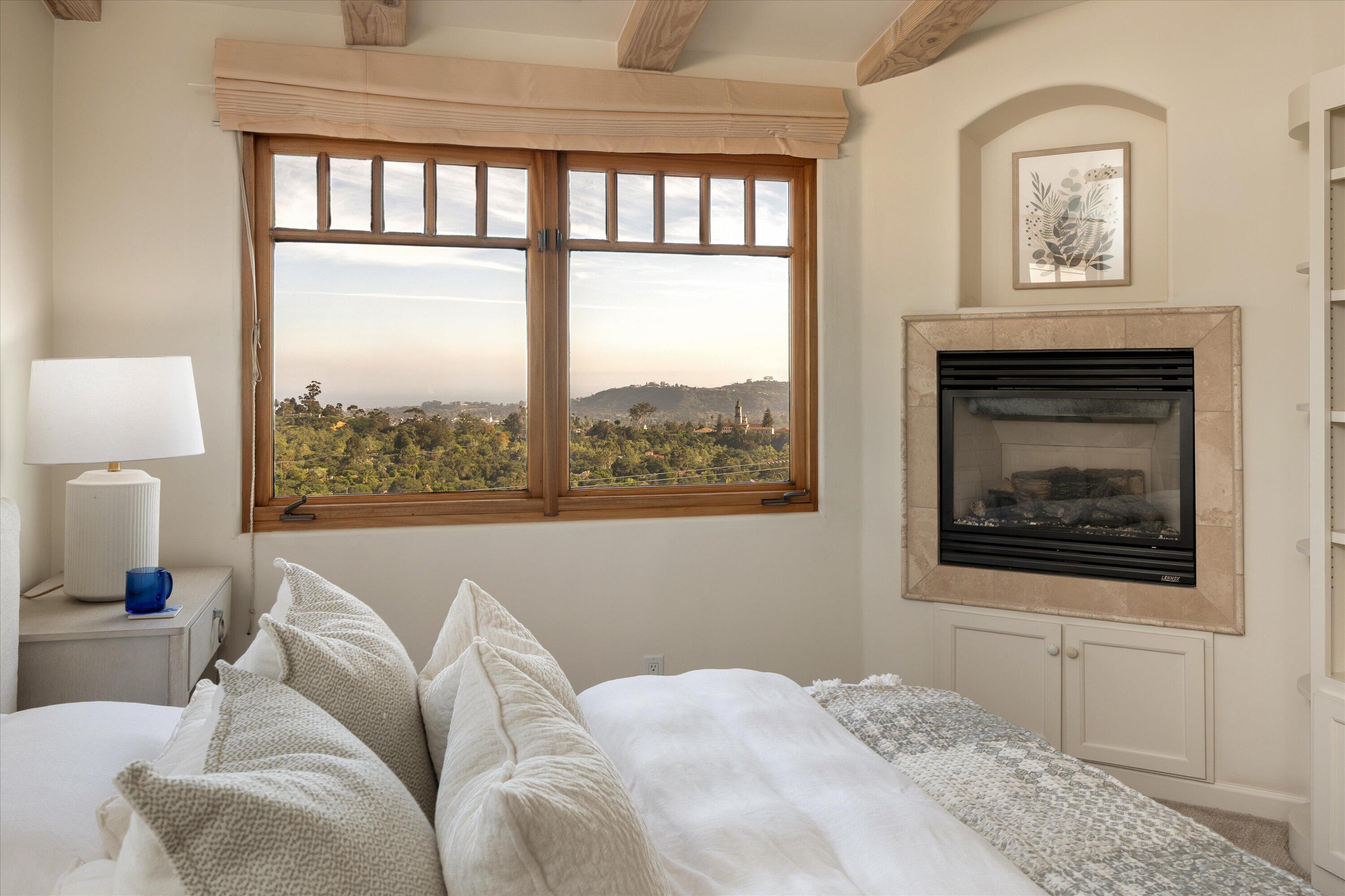 2782 Exeter Place Santa Barbara, CA 93105 - Photo 16 of 39 Primary Suite