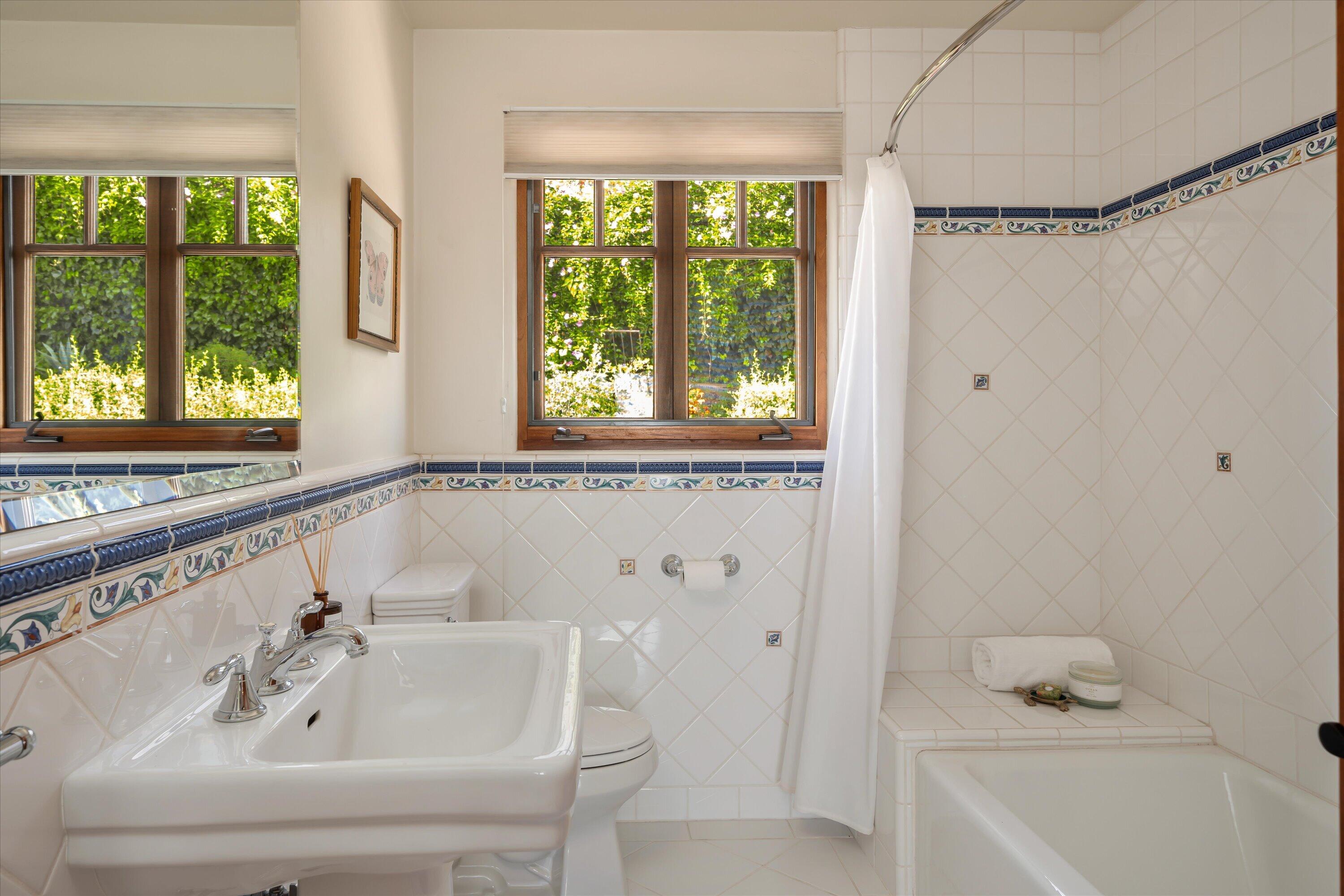 2782 Exeter Place Santa Barbara, CA 93105 - Photo 23 of 39 Guest Bath 2nd Floor
