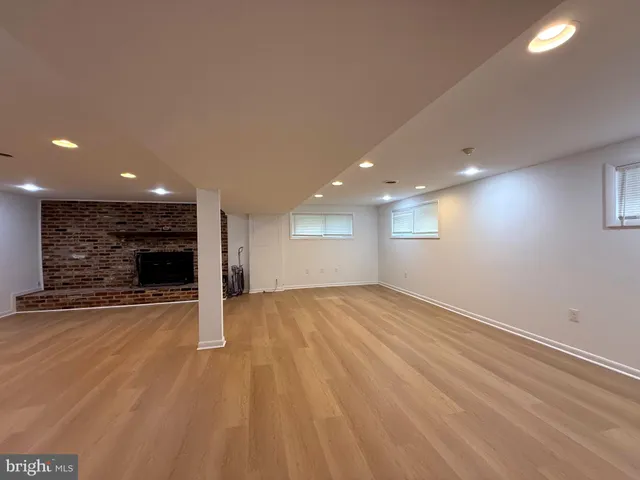 $2,950 | 5410 Queensberry Avenue, Springfield, VA 22151