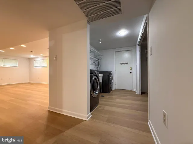 $2,950 | 5410 Queensberry Avenue, Springfield, VA 22151