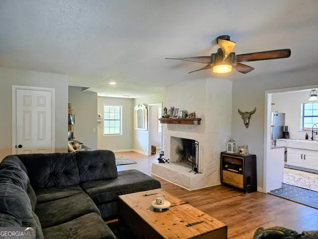 $367,000 | 11 Holy Hill Road, Hazlehurst, GA 31539