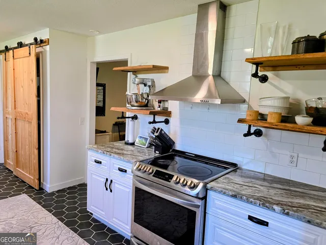 $367,000 | 11 Holy Hill Road, Hazlehurst, GA 31539