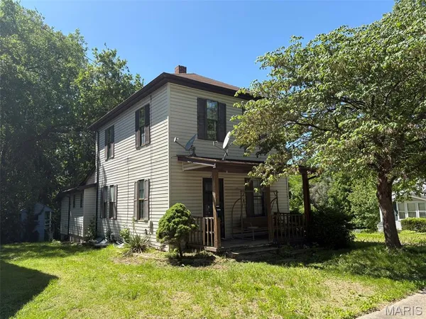 $69,900 | 301 Plum Street, Collinsville, IL 62234