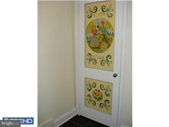 1521 James Road Wynnewood, PA 19096 - Photo 3 of 11 Kitchen