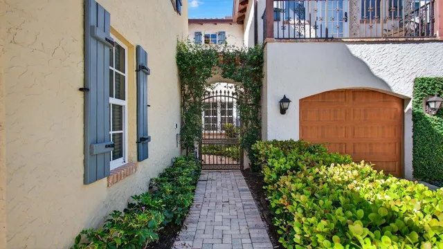 $20,000 | 1028 Coralina Lane, Delray Beach, FL 33483