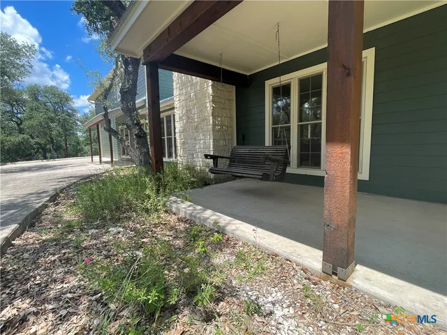 $995,000 | 1100 Chapparal Drive, Wimberley, TX 78676