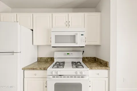 $165,000 | 3828 North 32nd Street, Unit 104, Phoenix, AZ 85018