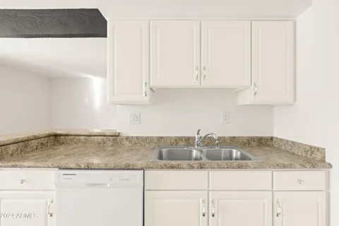 $165,000 | 3828 North 32nd Street, Unit 104, Phoenix, AZ 85018