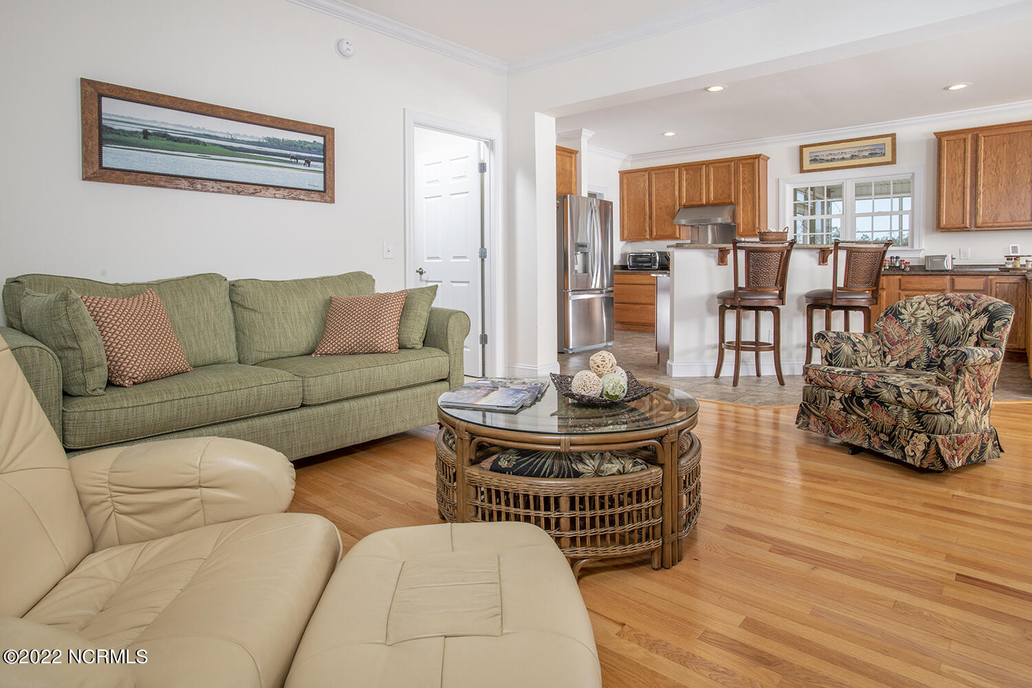 661 Tuttles Grove Road Beaufort, NC 28516 - Photo 15 of 35 Living room