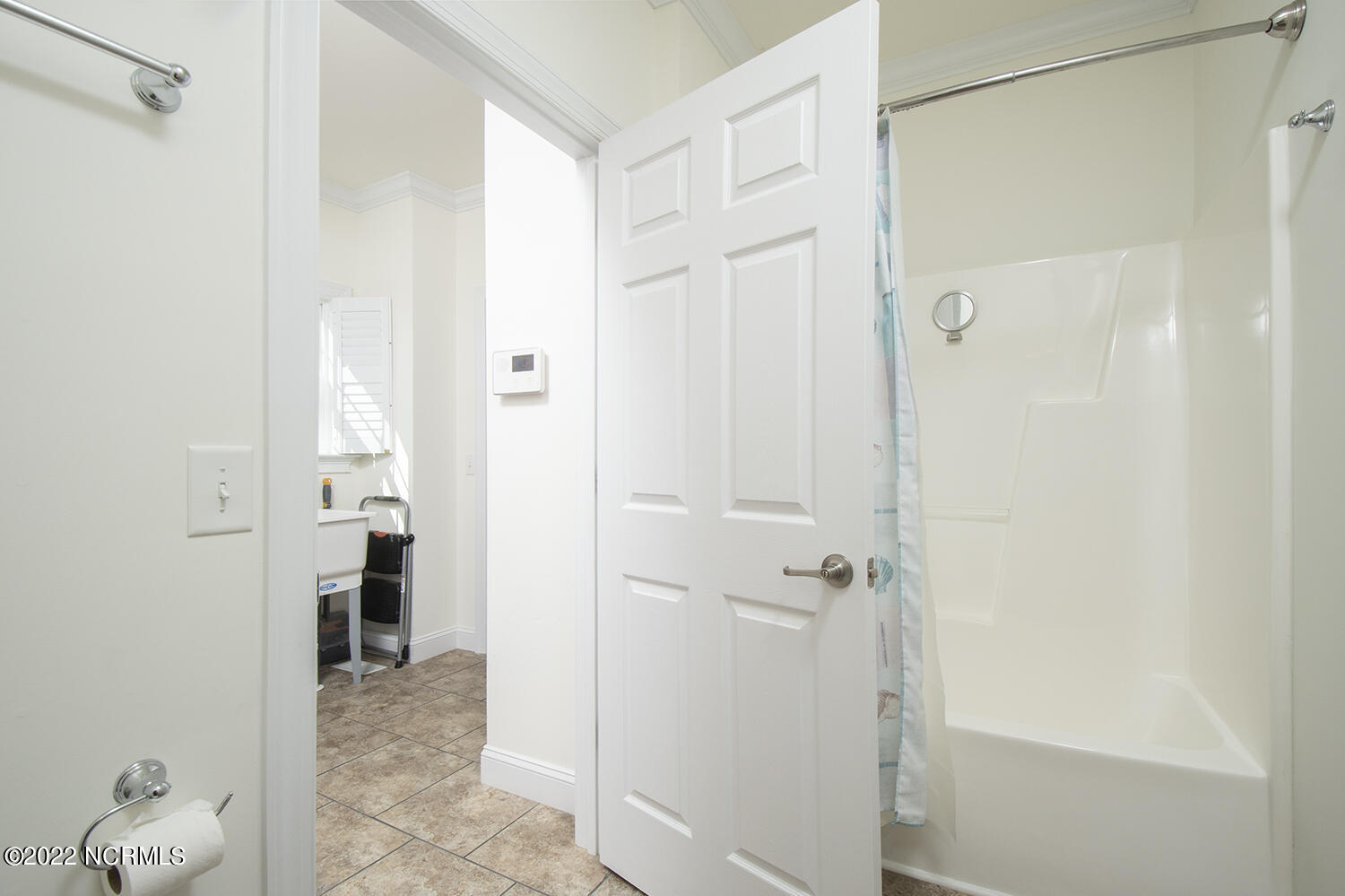 661 Tuttles Grove Road Beaufort, NC 28516 - Photo 22 of 35 Full bath
