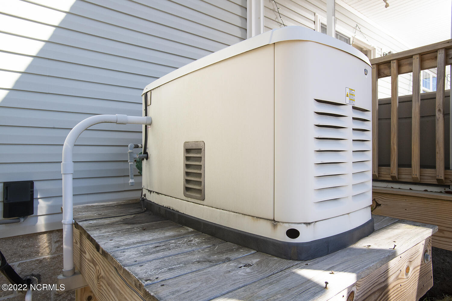 661 Tuttles Grove Road Beaufort, NC 28516 - Photo 28 of 35 Generator