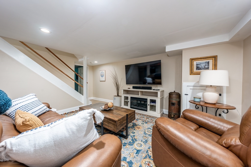 61 Angus Way Barnstable, MA 02632 - Photo 26 of 36