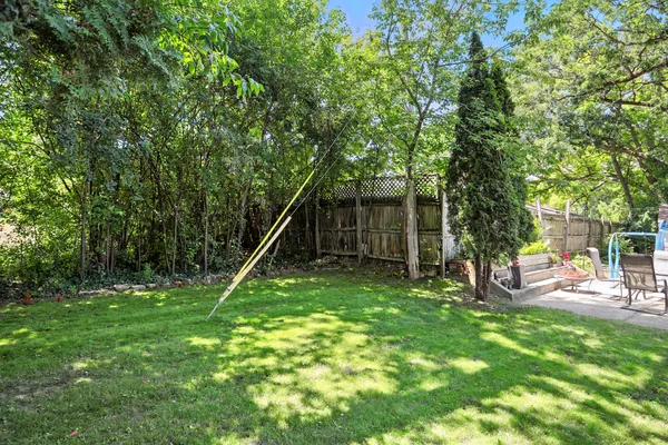 $329,000 | 28629 West Ravine Drive, Barrington, IL 60010