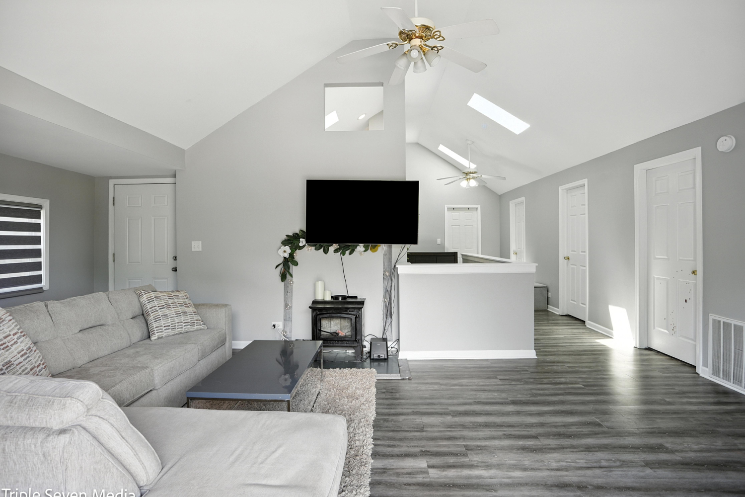 28629 West Ravine Drive Barrington, IL 60010 - Photo 5 of 33