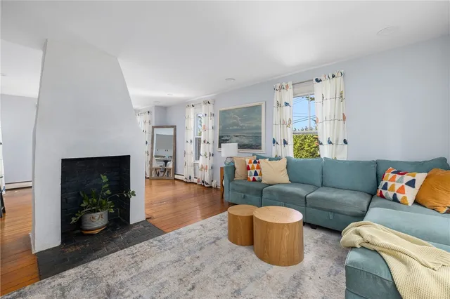 $3,000 | 37 Concord Drive, Middletown, RI 02842