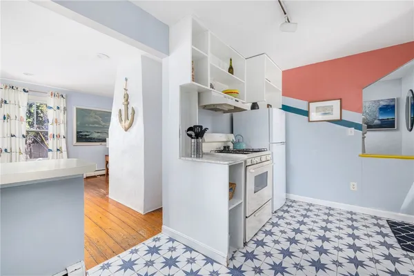 $3,000 | 37 Concord Drive, Middletown, RI 02842