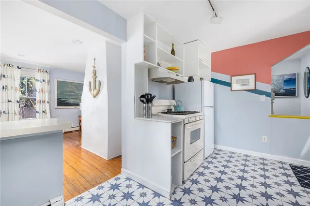 $3,000 | 37 Concord Drive, Middletown, RI 02842