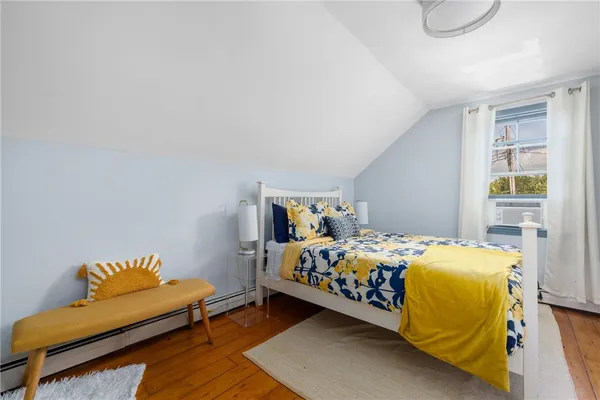 $3,000 | 37 Concord Drive, Middletown, RI 02842