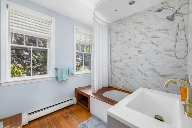 $3,000 | 37 Concord Drive, Middletown, RI 02842