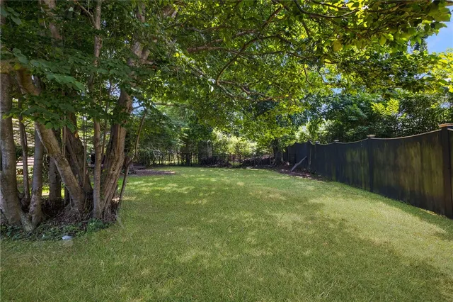 $3,000 | 37 Concord Drive, Middletown, RI 02842