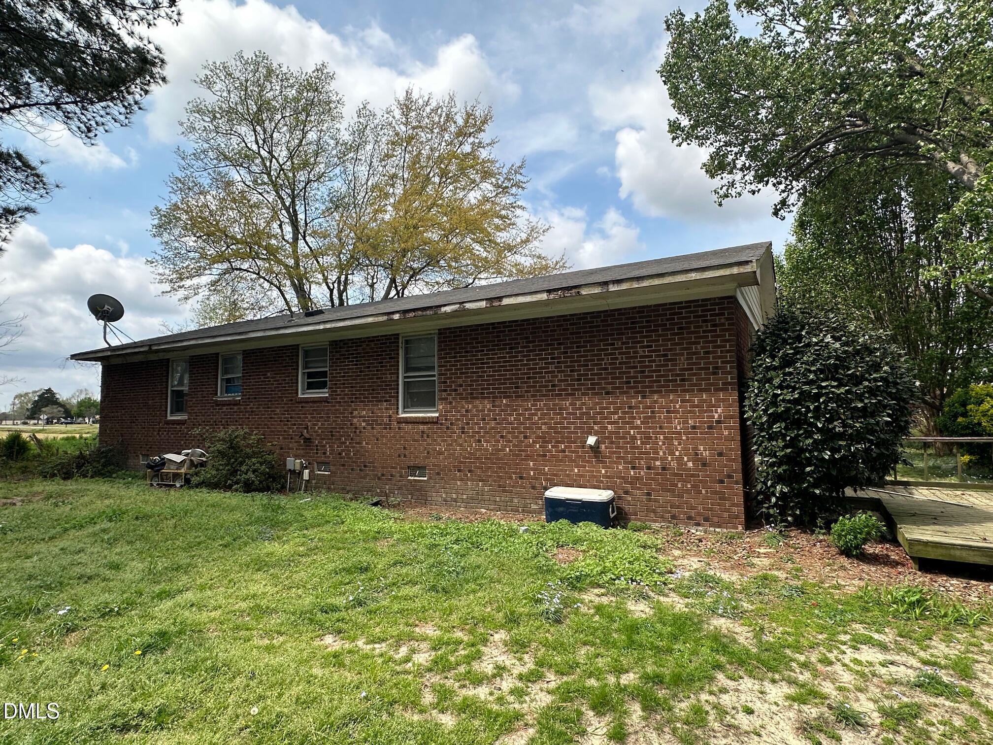 209 Greenacres Road Snow Hill, NC 28580 - Photo 10 of 15 a front view of a house with garden