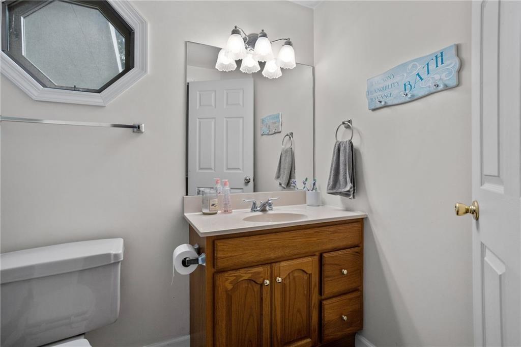 113 Evergreen Road Trafford, PA 15085 - Photo 14 of 30 Bath 1
