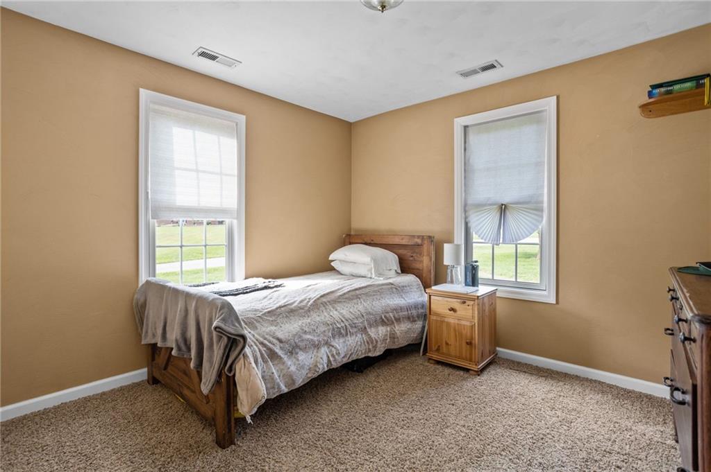 113 Evergreen Road Trafford, PA 15085 - Photo 16 of 30 Bed3