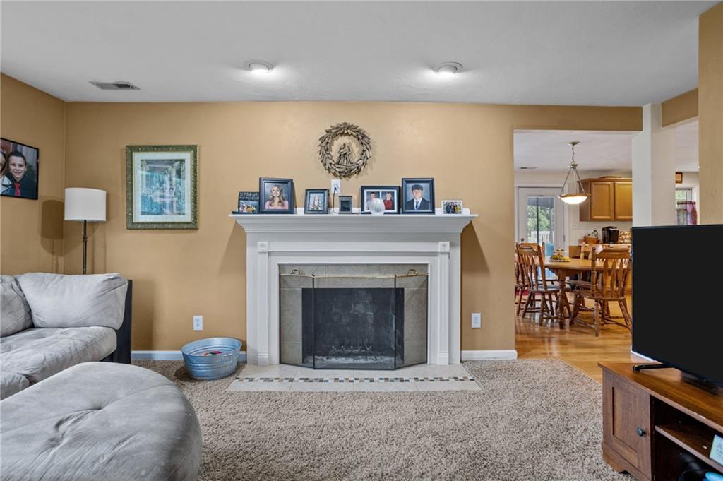 113 Evergreen Road Trafford, PA 15085 - Photo 20 of 30 Living Room