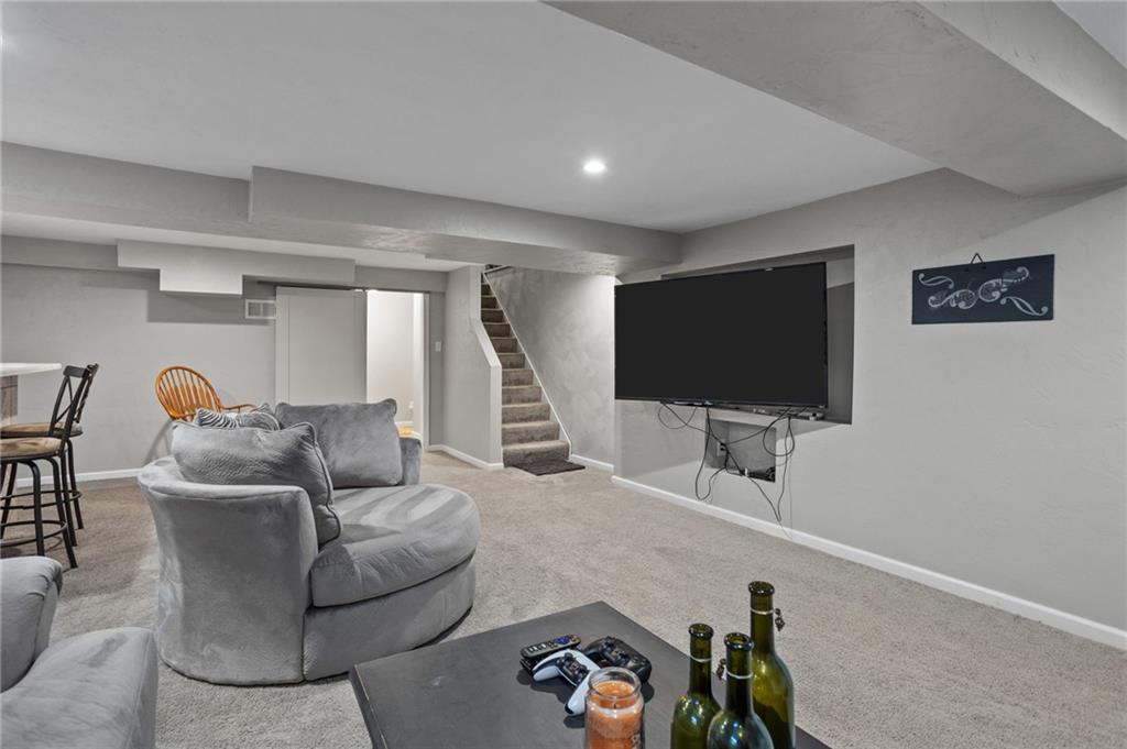 113 Evergreen Road Trafford, PA 15085 - Photo 27 of 30 Family Room