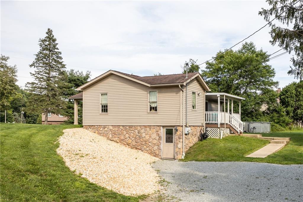 113 Evergreen Road Trafford, PA 15085 - Photo 3 of 30 Side and Parking