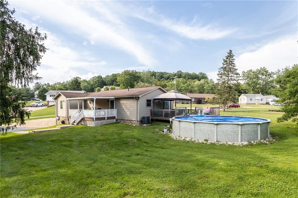 113 Evergreen Road Trafford, PA 15085 - Photo 4 of 30 Back and Pool