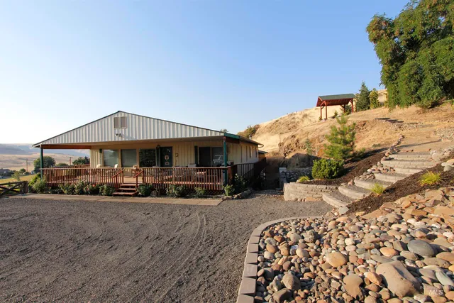 $657,000 | 3350 Clemans Road, Clarkston, WA 99403