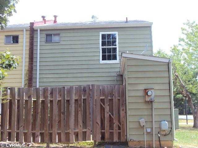 401 Roxana Road, Unit 401 Highland Springs, VA 23075 - Photo 3 of 4 Exterior Back