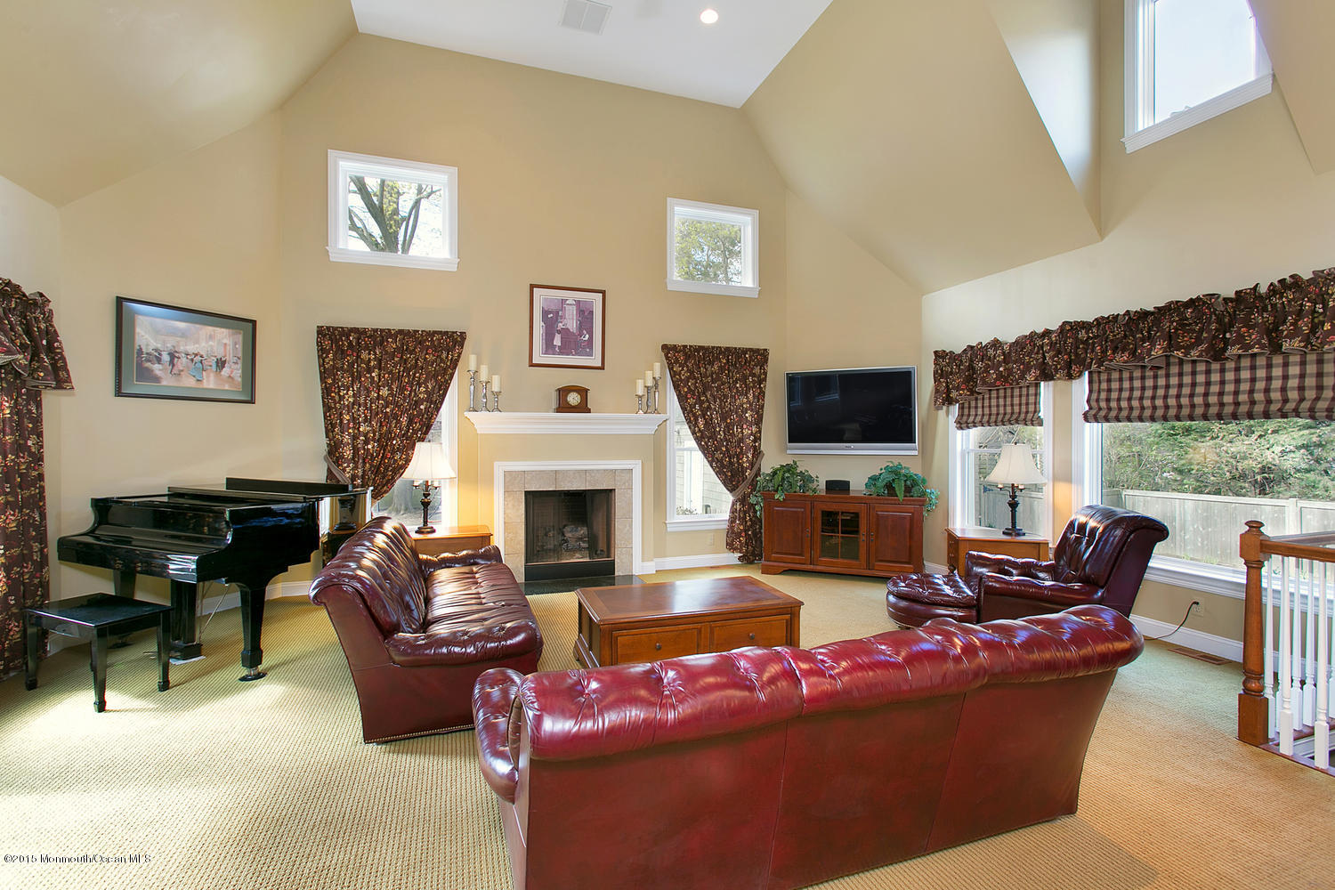 33 River Road Rumson, NJ 07760 - Photo 13 of 31 Great Room with Gas Fireplace
