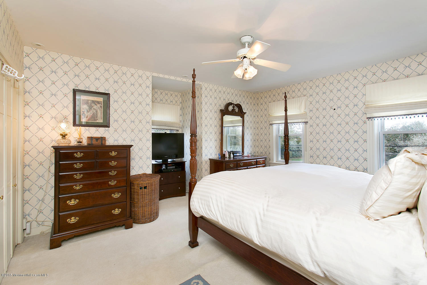 33 River Road Rumson, NJ 07760 - Photo 19 of 31 Traditional Master Bedroom