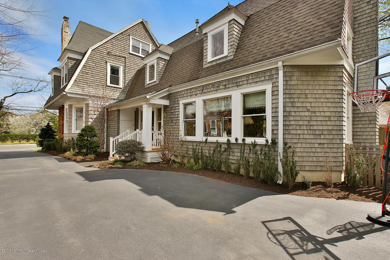 33 River Road Rumson, NJ 07760 - Photo 27 of 31 Side View Of Shore Colonial