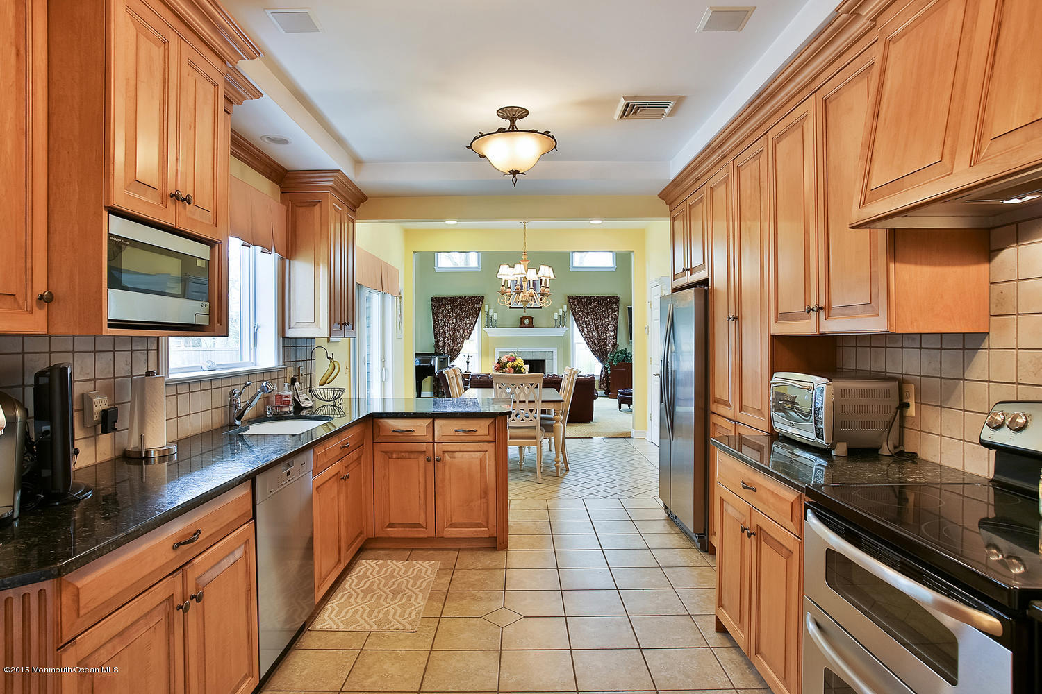 33 River Road Rumson, NJ 07760 - Photo 8 of 31 Lovely Eat-In Kitchen with Ceramic Tile