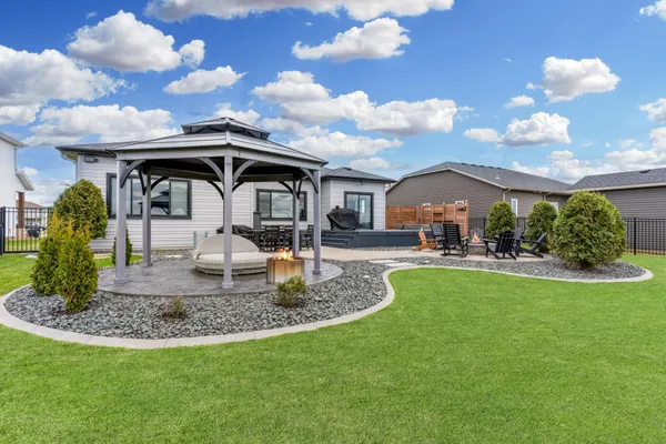 $689,000 | 2276 14th Street West, West Fargo, ND 58078