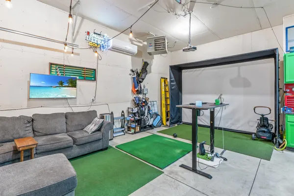 $689,000 | 2276 14th Street West, West Fargo, ND 58078
