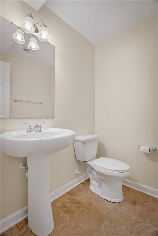 229 West Country Barn Road Houston, PA 15342 - Photo 45 of 50