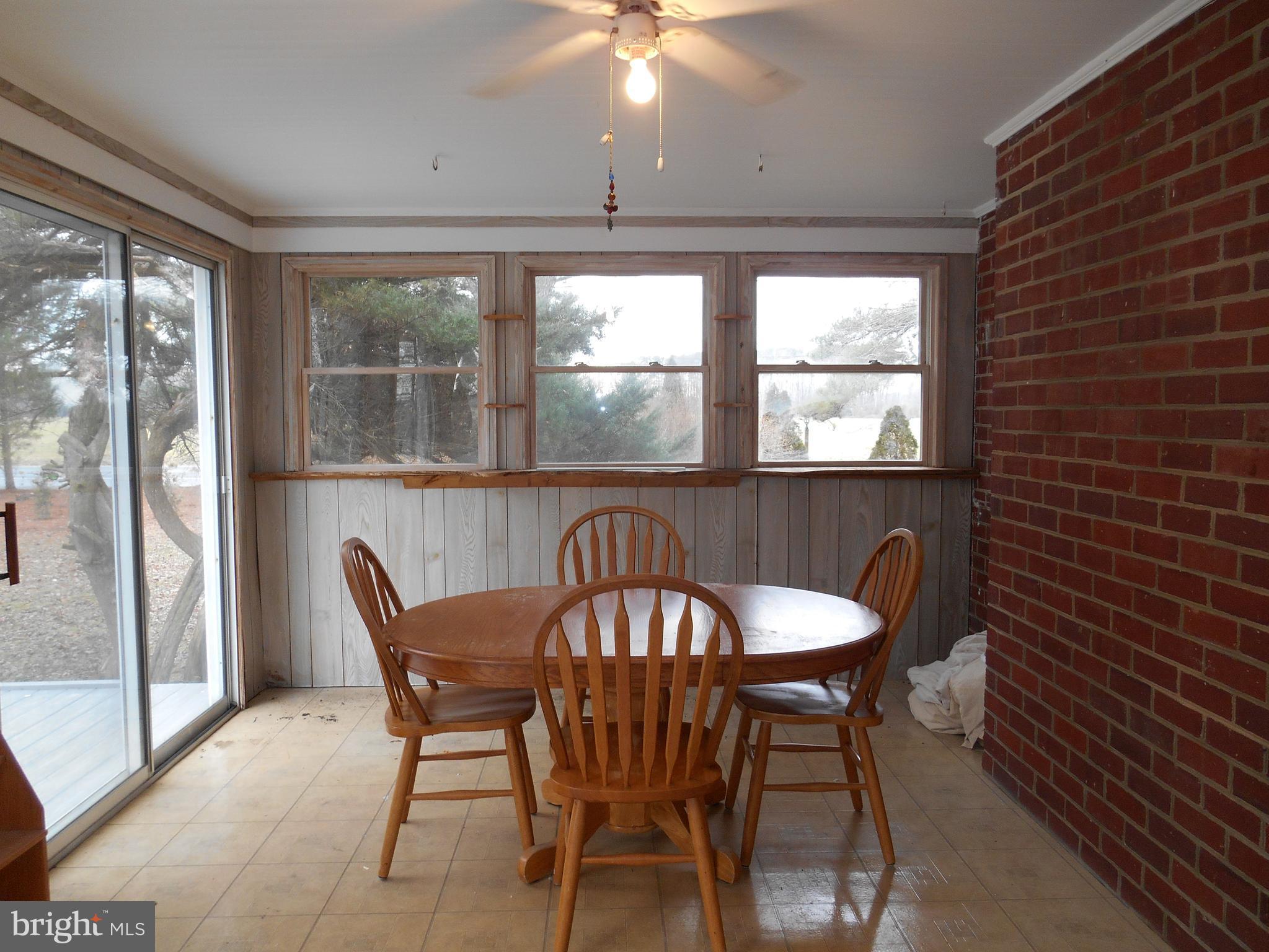 10015 New Bridge Road Denton, MD 21629 - Photo 8 of 30 Sunroom
