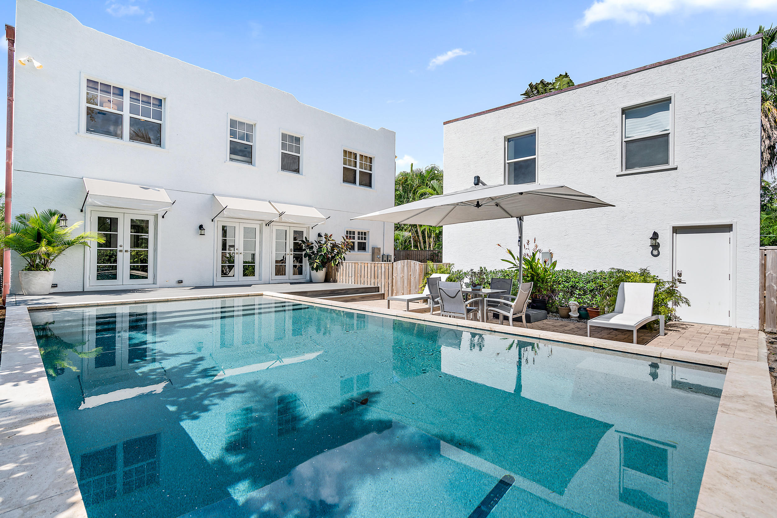 215 Pilgrim Road West Palm Beach, FL 33405 - Photo 27 of 31 215 Pilgrim Rd-17