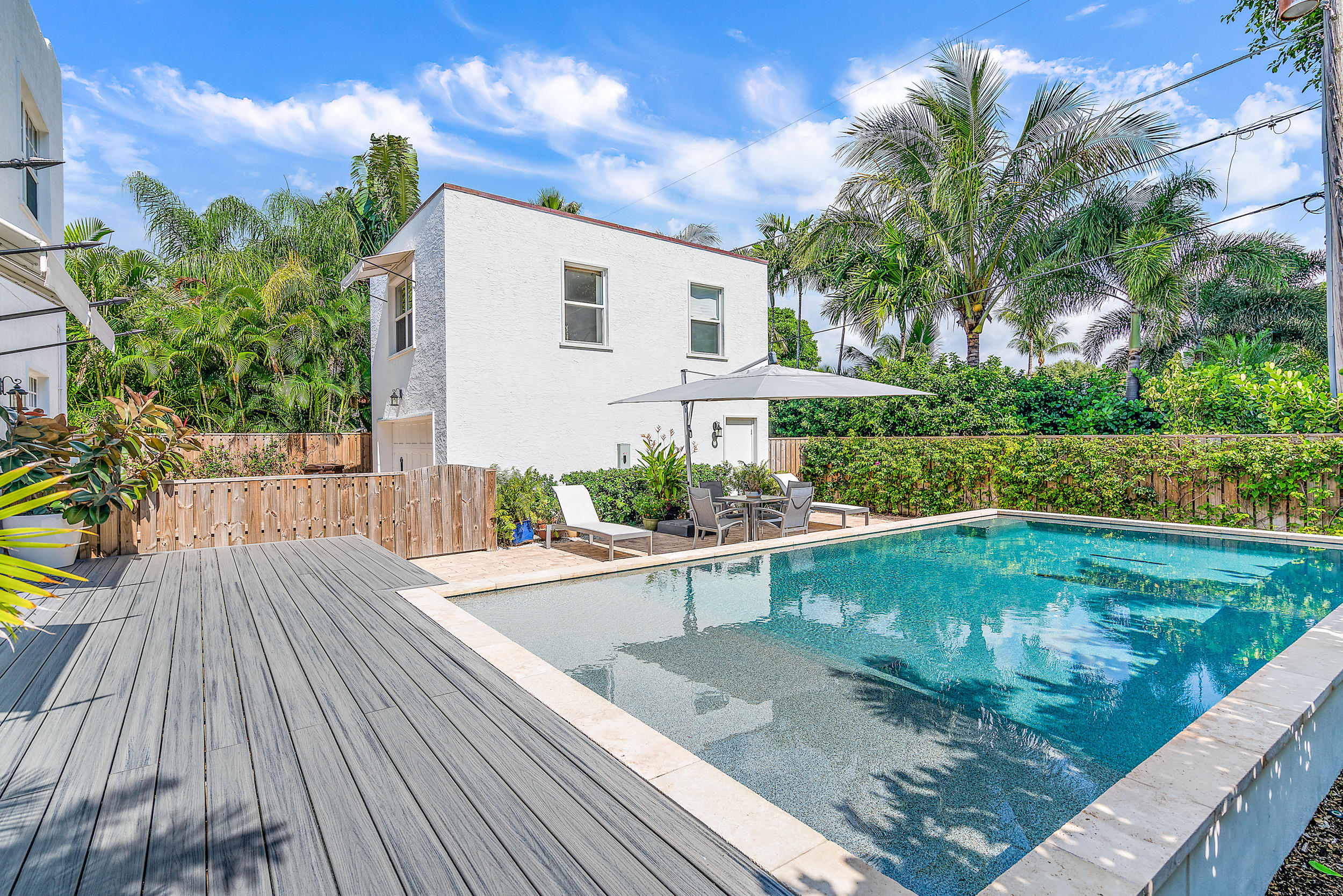 215 Pilgrim Road West Palm Beach, FL 33405 - Photo 28 of 31 215 Pilgrim Rd-20