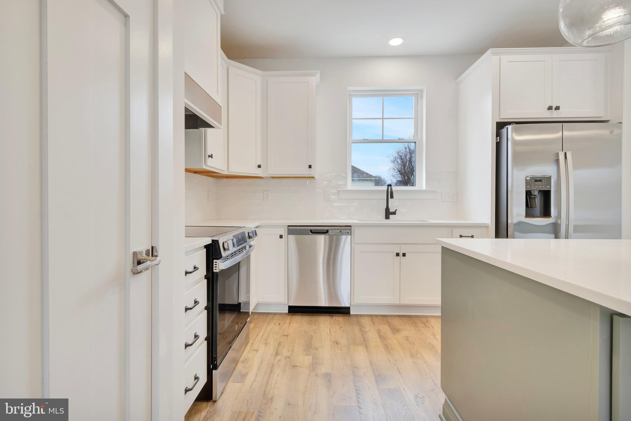 223 Chad Place Ocean View, DE 19970 - Photo 21 of 58 Spacious kitchen allow s for multiple cooks!