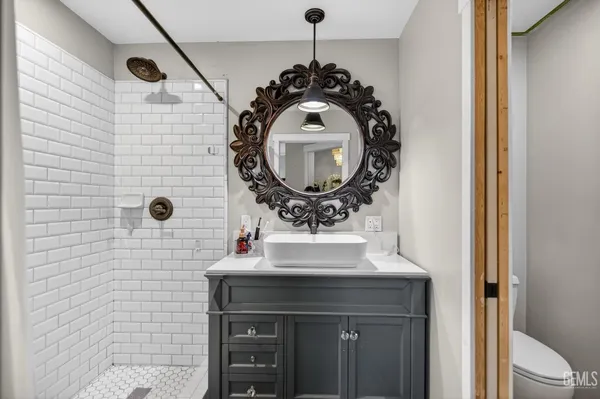 $1,100,000 | Undisclosed Address, Bakersfield, CA 93312