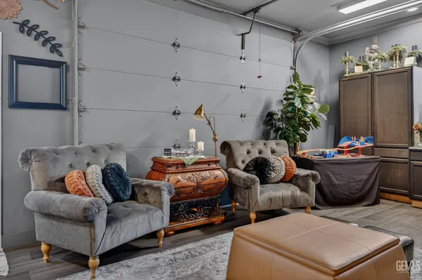 $1,100,000 | Undisclosed Address, Bakersfield, CA 93312