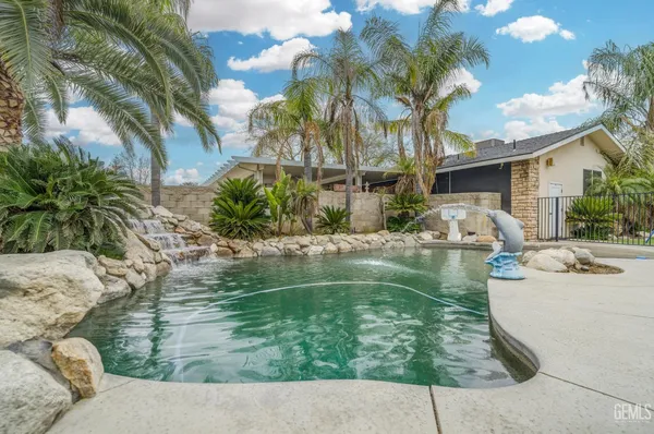 $1,100,000 | Undisclosed Address, Bakersfield, CA 93312