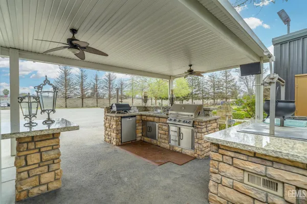 $1,100,000 | Undisclosed Address, Bakersfield, CA 93312