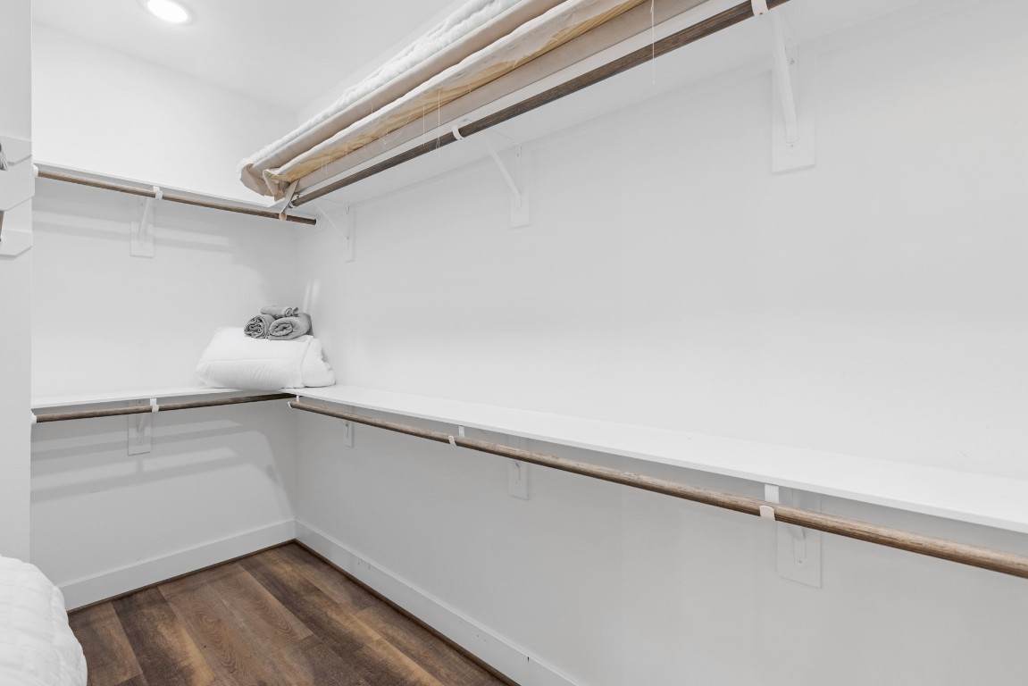 907 Pollard Street, Unit B Houston, TX 77020 - Photo 20 of 30 a view of an empty walk in closet